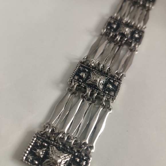 VTG Tribal Southwestern Silver bracelet - Picture 3 of 7